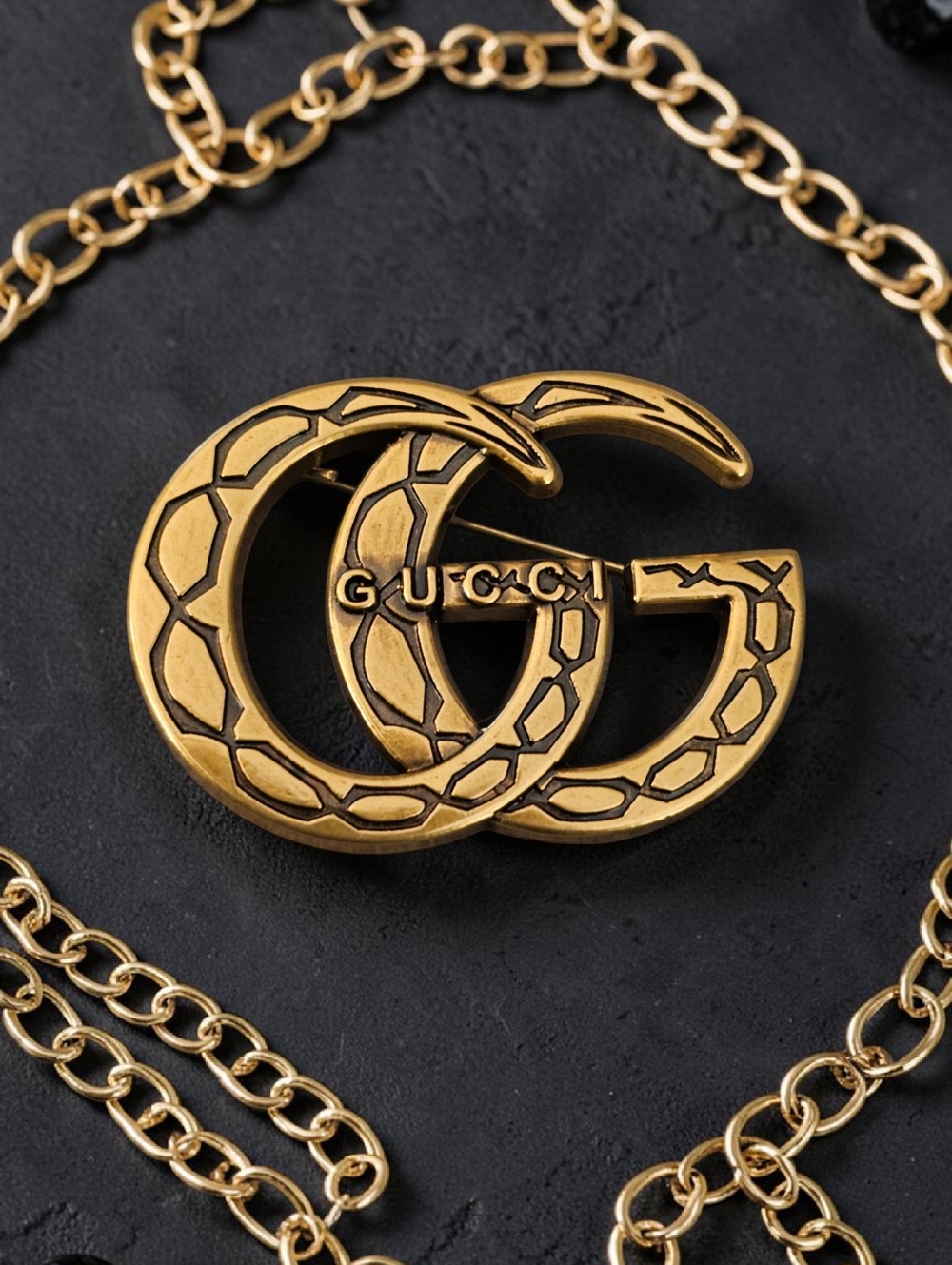 Antique Gold Snake Brooch